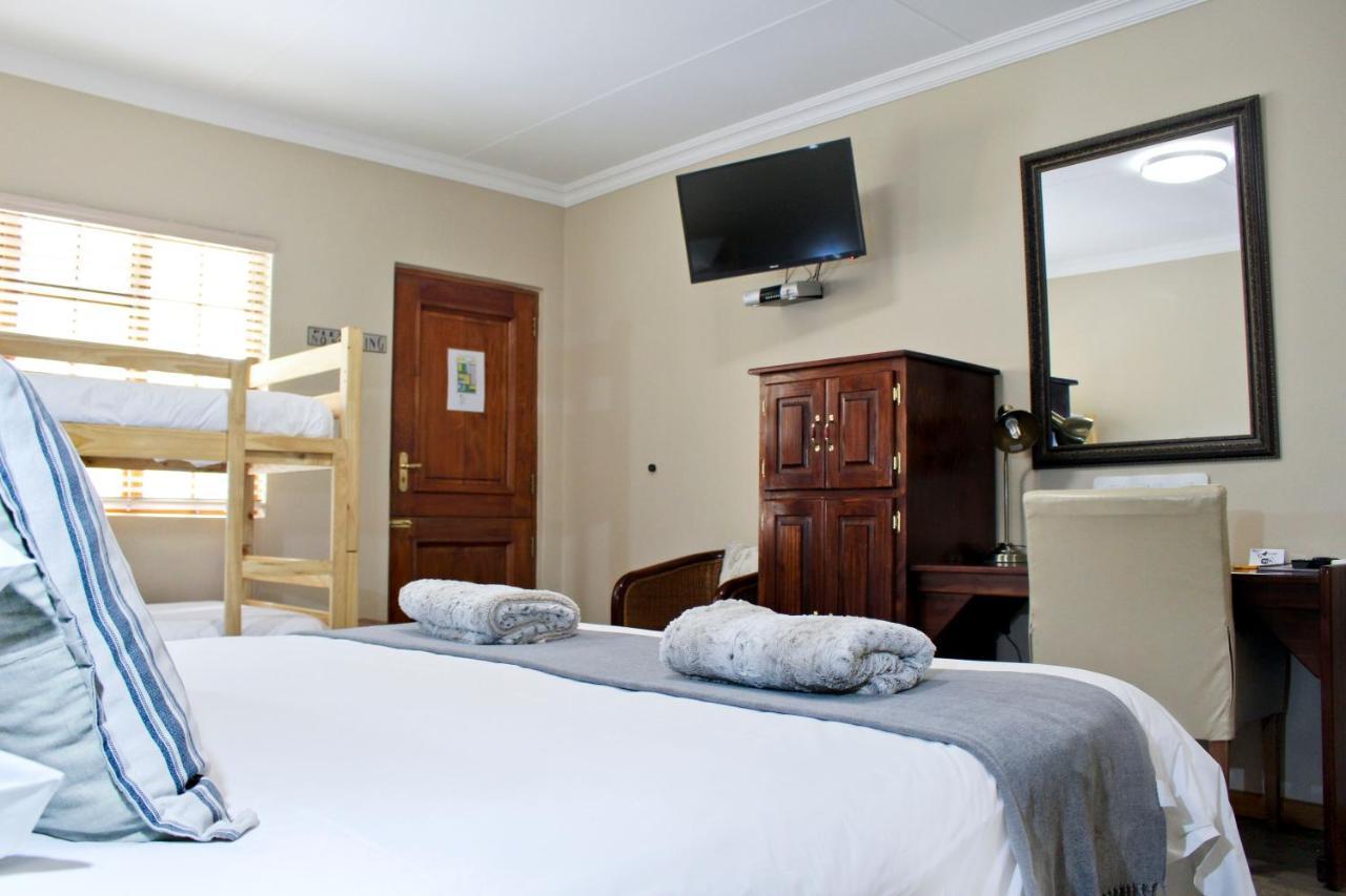 17 On Bird Guest House โบฟอร์ตเวสต์ ภายนอก รูปภาพ