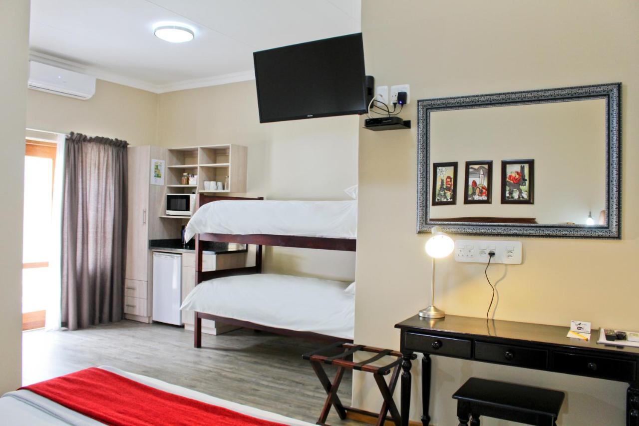 17 On Bird Guest House โบฟอร์ตเวสต์ ภายนอก รูปภาพ